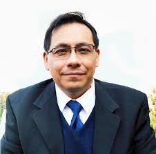 Dr. Eduardo Calixto González