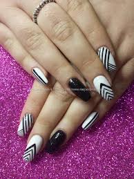 Black And White Striped Nails Eye Candy Nails Training White Gel Polish With Black Stripe Nail Art By Elaine Moore On 28 March 2015 At 03 08 Nail Art Stripes Striped Nails Nails