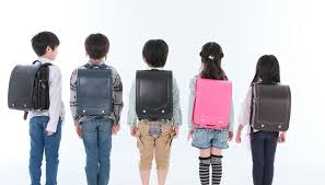 Permulaan tahun sekolah tidak pada bulan september, tetapi pada bulan april. 5 Budaya Sekolah Rendah Di Jepun Yang Wajar Kita Contohi Iluminasi