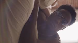 Travon free and martin desmond roe's film about police violence has been criticised as 'trauma porn', but the directors say its tough imagery is essential Travon Free And Martin Desmond Roe On The Urgency For Understanding One Another For Two Distant Strangers Awardsdaily The Oscars The Films And Everything In Between