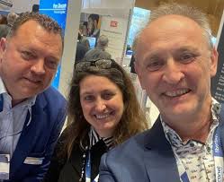 Congratulations from partners & customers