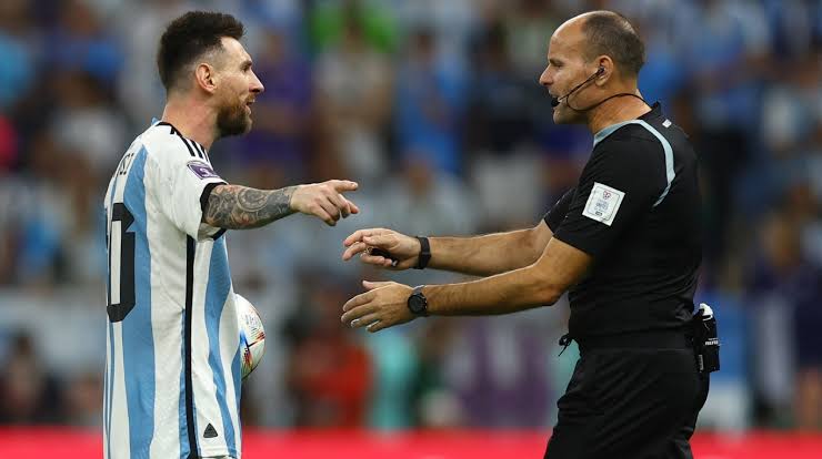 Los motivos de la FIFA para desplazar del Mundial Qatar 2022 al árbitro de  Agentina - Países Bajos | TN