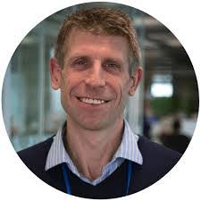 Peter Vale's Instagram, Twitter & Facebook