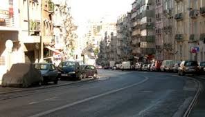 De acordo com o cometlis, algumas das vítimas terão morrido por projeção e outras carbonizadas. Moradores Da Rua Morais Soares Alertam Para Falta De Passadeira Correio Do Leitor Correio Da Manha