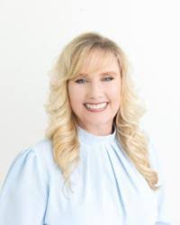 Suzanne Nurse's Instagram, Twitter & Facebook