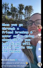 Meredith Steele's Instagram, Twitter & Facebook