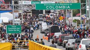 Migrantes Venezolanos Pugnan Por Pasar Huaquillas El Comercio