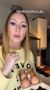 Because he can’t figure it out 😬 #riddles #figureitout #comeon #getit  #puzzle #thebrain #workitout