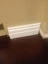 Inexpensive Way To Make Builder Baseboard Moulding Look Expensive Take Old Moulding Off Clean It Up And Re P Diy Molding Moldings And Trim Decorating Details