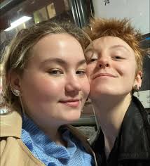 Hello people of Killarney! Me and my girlfriend are backpacking this autumn  and will stay in your town for a few days in early november, it seems so  lovely. I was wondering