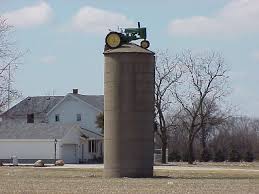 Deere On A Silo Unusual Buildings