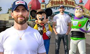 Chris Evans strikes a pose with Buzz Lightyear at Disney's California  Adventure | Daily Mail Online