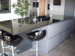 Cuisilove répond à cette demande. Cuisine Moderne Avec Ilot Central Minimalistisch Kuche Lyon Von Interieurement Votre Houzz