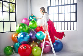 On season 12 of shark tank, three cousins from houston, texas pitched their giant, inflatable holiday ornaments company holiball. Inflatable Indoor Outdoor Christmas Ornament Decor Holiday Inflatables Holiday Ornaments Christmas Decorations Ornaments