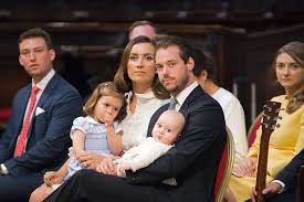 Les Belles Photos Du Bapteme Du Prince Liam De Luxembourg Au Vatican Koninklijke Families Claire S Luxemburg