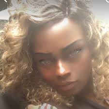 security at the BET Awards are trying remove Tylil from the Red Carpet even  after getting permission to stream from the “Higher Ups” 👀