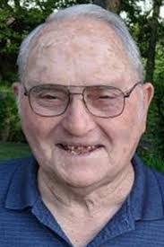 Jerry Mangus's Instagram, Twitter & Facebook