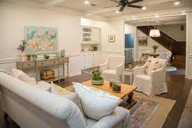 Home Town A Southern Dream In Shades Of Blue Home Town Hgtv Home Town Hgtv Home Hgtv