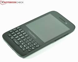 Test BlackBerry Q5 Smartphone ...