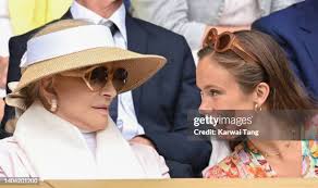 214 Marina Windsor Photos & High Res Pictures