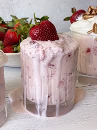 Fresas Con Crema Recipe Desserts Food Diary Of A City Girl Recipe In 2020 Crema Recipe Desserts Dessert Recipes