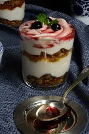 Maybe you would like to learn more about one of these? Rezept Fur Amarena Quark Dessert Mit Amarettini Mit Amarena Kirschen