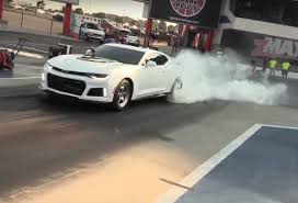 Check out the full specs of the 2020 chevrolet camaro zl1 convertible, from performance and fuel economy to colors and materials. 865 Hp Chevrolet Camaro Zl1 Sets 1 4 Mile World Record In Trap Speed Attack Autoevolution