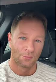 Mike Lausa Private Hola Good Night