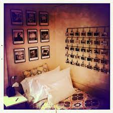 101 Ideas For Furnishing Your Small Space Goedeker S Home Life Dorm Room Wall Decor Cool Dorm Rooms Dorm Room Walls
