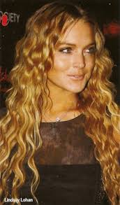 Lindsay Lohan S Strawberry Blonde Mermaid Hair Mermaid Hair Strawberry Blonde Dye My Hair