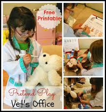 Pretend Play Vet S Office With Free Printable Dramatic Play Preschool Kids Pretend Play Dramatic Play Centers