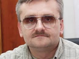 Technikum nr 2 w Świeciu wzbudza emocje. Dyrektor Kufel odpowiada na  zarzuty radnego Knapika