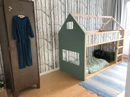 Mest Aktuella Pic Ikeahack Kura Sang Vaningssang Diy Mintgron Barn Stil Ikea Kura Bed Ar En Bra Loftbadd Det Rekommende I 2020 Pojkrum Sovrum Diy Vagga