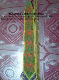 Tali leher in english dikenali sebagai necktie. Tali Leher Dibuat Daripada Manik Barangan Manik Tradisional Facebook