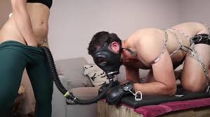 Her chained up gimpy slave smelling sweaty ass and pussy after workout -  Mistress An Li