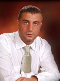 Sedat peker,sosyal medya hesabından 4 yaşındaki kızının jimnastik gösterisi ile ilgili bir paylaşım yaptı.paylaşıma ise çok sayıda yorum. Sedat Peker Kimdir Kac Yasinda Kimdir Wiki Biyografi Sitesi