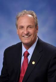 Genesee County legislators show support for Michigan's minimum wage  increase