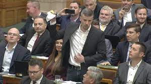 Последние твиты от jakab péter (@peterjakab1). Jakab Peter Miniszterelnok Ur Jo Etvagyat Kivanok A Buktahoz Narancsos Nekem Izlik Es Ugy Latom Az Orszagnak Is 24 Hu