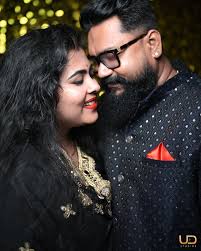 Designed for the boss babes who don't believe in following trends but  creating them! 😎 Hurry up ladies!!! Limited stock available👍 ❤️Prepaid  Order 10% Discount Festival Wedding Special . ✔️ Made using