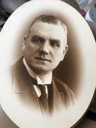 Igel Family History: Last Name Origin & Meaning