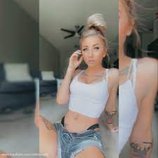 ashleybaby's Official Social Fan Page | LoyalFans