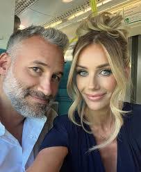 Laura Dane's Instagram, Twitter & Facebook