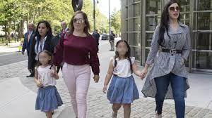 Ivan archivaldo guzmán salazar's sister, alejandrina is said to have romantically linked with her partner whose name is boyfriend: The Granddaughter Of Chapo The First Images Of Rosa Isela Guzman S Daughter Newsy Today