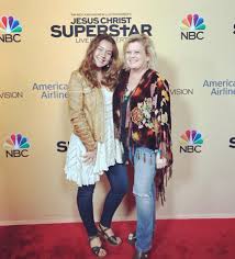 It premiered on june 4, 2021 to 0.32 million viewers.1 1 plot 2 cast 2.1 main cast 2.2 recurring cast 2.3 guest cast 3 trivia 4 gallery 5 videos 6 references dina tells gabby she's in over her head and forbids her from babysitting aliens. Clare Margaret Donovan Maxwell Acee Donovan å¸–å­ Facebook