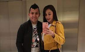 Durante el último tiempo, la esposa de gary medel, cristina morales, ha dejado en evidencia al pitbull debido a su fanatismo por el juego de playstation fortnite. Esposa De Gary Medel Tambien Se Refiere Al Caso Bravo