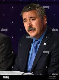 Mike sarafin hi-res stock photography and images