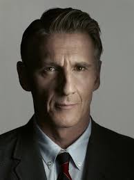 Who else likes Henry? : r/madmen