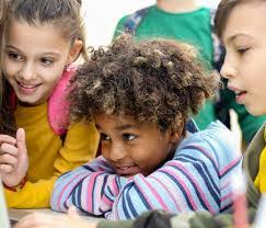 Gloria Jovel's Instagram, Twitter & Facebook