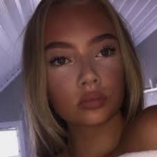 See latest instagram photos from norwegian trans model and youtuber emma ellingsen @emmaellingsenn most beautiful boy to girl. Emma Ellingsen Bio Family Trivia Famous Birthdays