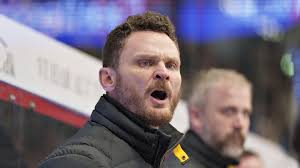 Jeg er chokeret og skuffet': Mestertræner fyret på morgenmøde i Aalborg